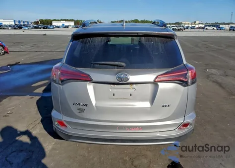 2017 Toyota Rav4 Xle z USA, uszkodzony, nr VIN 2T3WFREV9HW358643